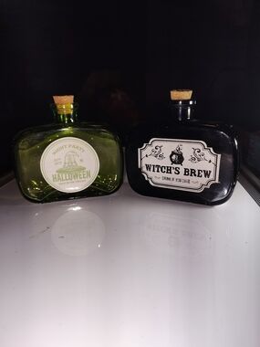 Source Unknown Green and Black Halloween Decorative Glass Potion Bottles